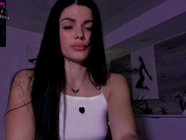 Live sex webcam photo for ---Calypso--- #241222918