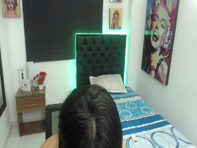 Live sex webcam photo for Andrea_acker #258821221