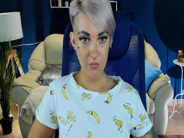 Live sex webcam photo for AkioTy #257380200