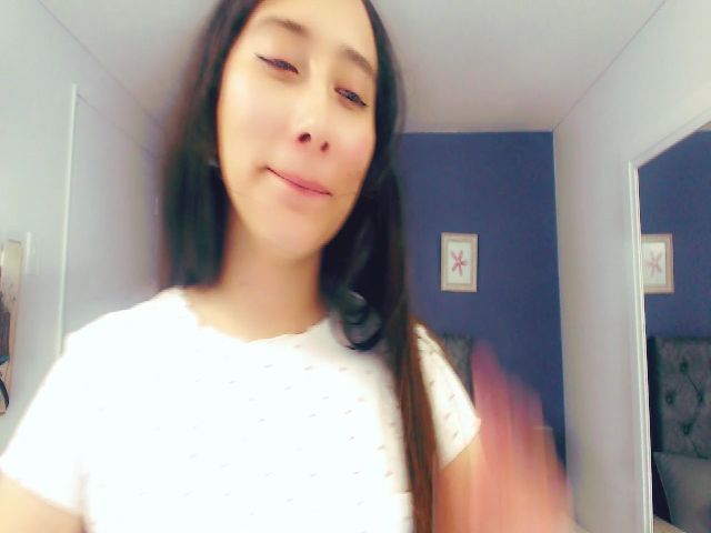 Live sex webcam photo for anniesclub #259052347