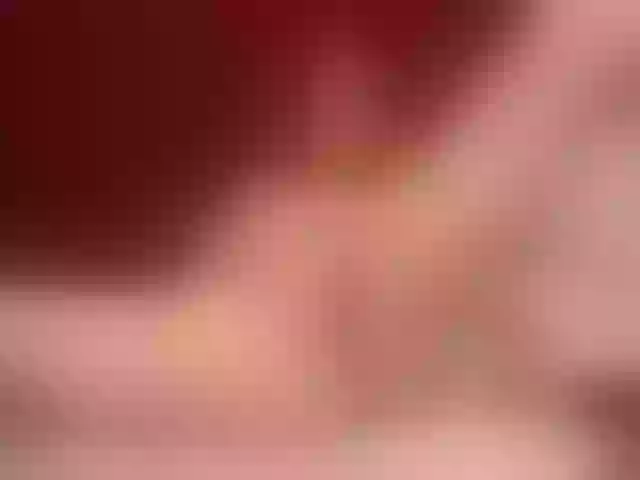 Live sex webcam photo for LoloMercier #252287938
