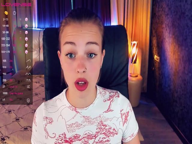 Live sex webcam photo for MariaCharming #258040760