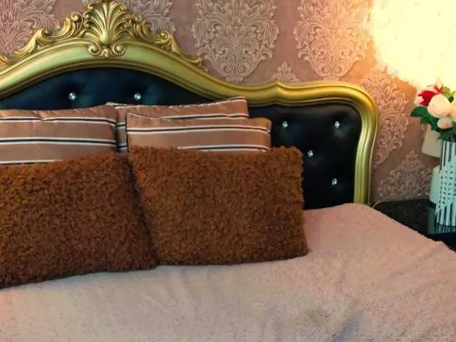 Live sex webcam photo for KendraTess #241091669