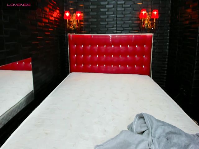 Live sex webcam photo for Cum_Princess_ #263919354