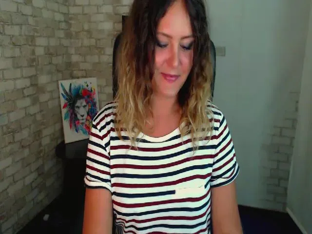 Live sex webcam photo for Noreya #253864691