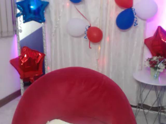 Live sex webcam photo for BriannaOneal #252665873