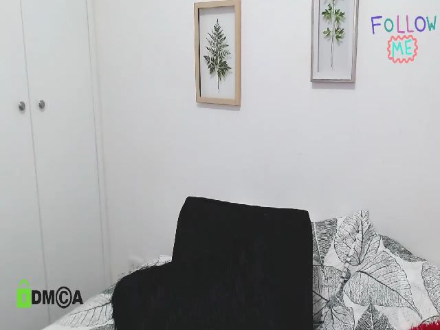 Live sex webcam photo for Violettrip #253977009