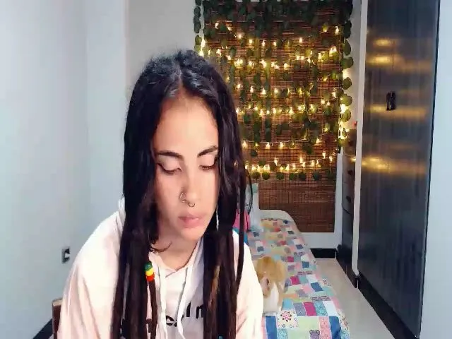 Live sex webcam photo for Luna__sparkly #260416622