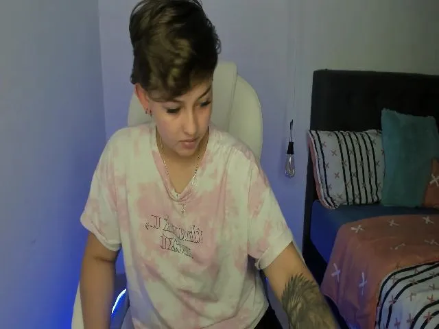 Live sex webcam photo for SalemJimenez #252987611