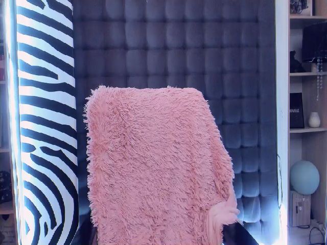 Live sex webcam photo for UrBabySlut #252858228