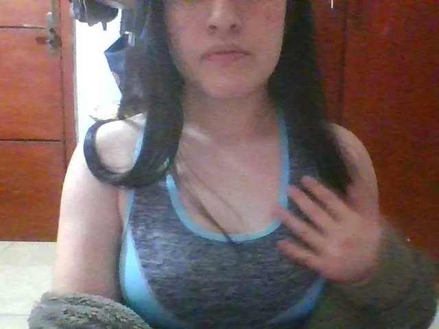 Live sex webcam photo for abbielove15 #256180377