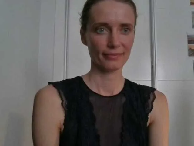 Live sex webcam photo for CelesteKissab #241396415