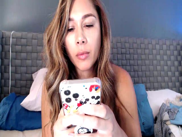 Live sex webcam photo for Cinnabuns #257843083