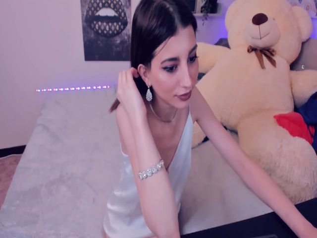 Live sex webcam photo for AnabelAris #257441055