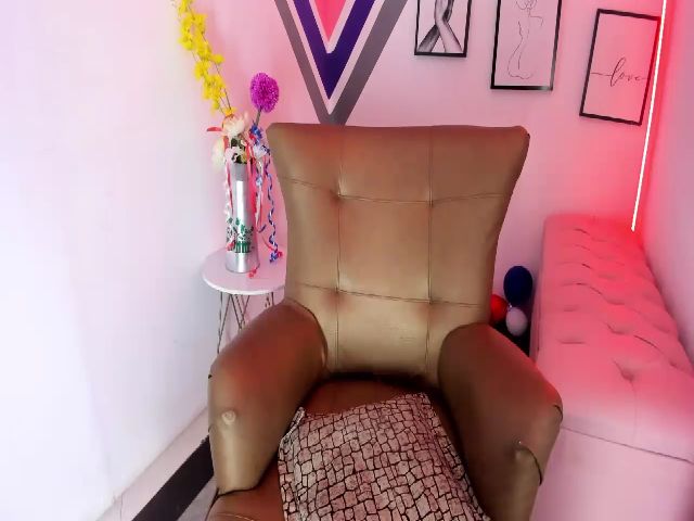 Live sex webcam photo for Sasha_cameron #252669831