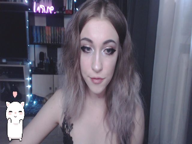 Live sex webcam photo for Your_Ellie #254338379