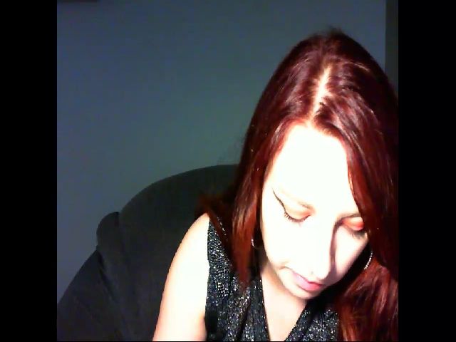 Live sex webcam photo for VirginLuna18 #253817439