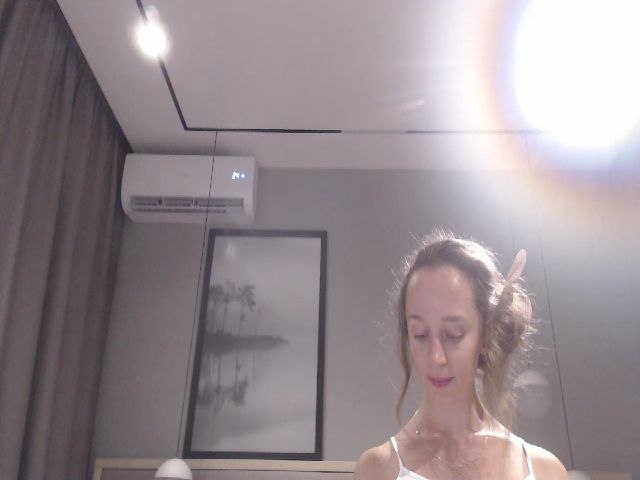 Live sex webcam photo for Innocent_Miss #261603109