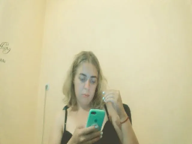 Live sex webcam photo for GoddessNika #254903042