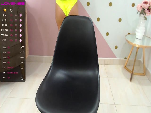 Live sex webcam photo for Gaby_babe #257588432