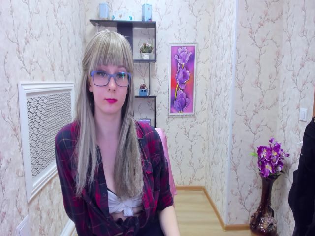 Live sex webcam photo for AlanaDreamy #263280328