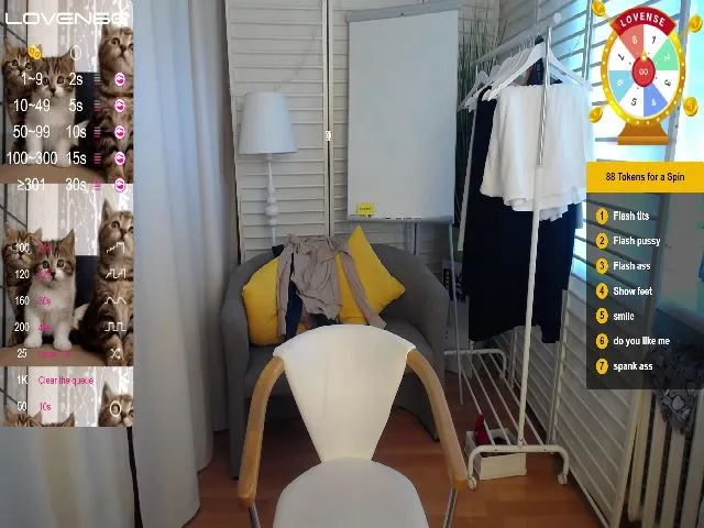 Live sex webcam photo for StayWild21 #257396378