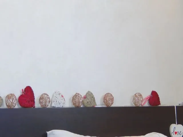 Live sex webcam photo for KayaWallker #259095925