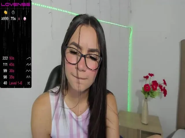 Live sex webcam photo for Nicol_sofia_ #260190636