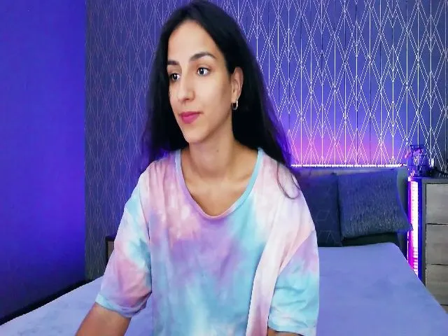 Live sex webcam photo for XDaphneMoss #259345352