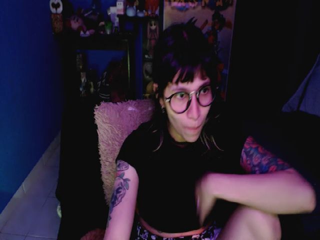 Live sex webcam photo for umaru_michae #252703895