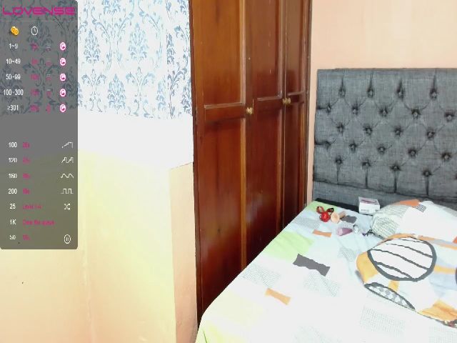 Live sex webcam photo for adison_vera #260892345