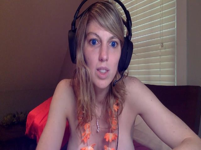 Live sex webcam photo for RavenRubyRose #262697821