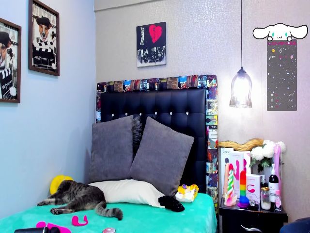 Live sex webcam photo for KallyMyller #261611972