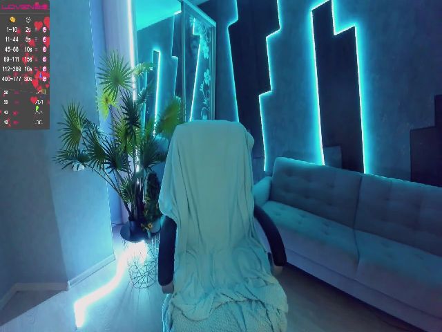 Live sex webcam photo for Adelina___ #253218675