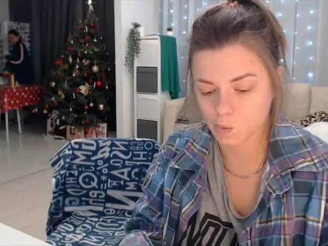 Live sex webcam photo for BugaGirls #240903261