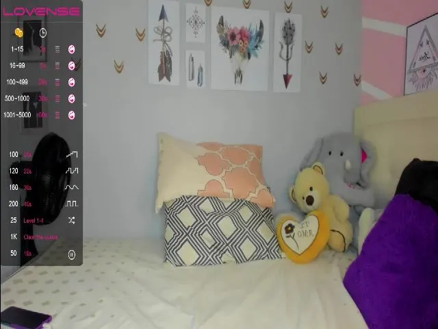 Live sex webcam photo for Ebony_69 #256098445