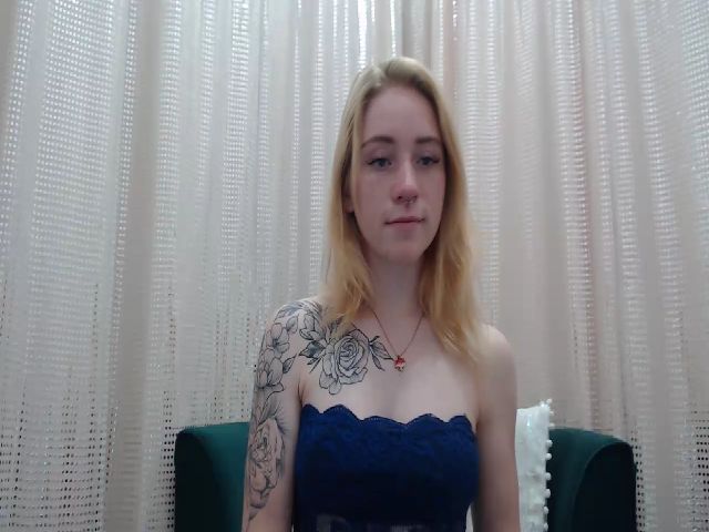 Live sex webcam photo for RedBerryy #260538641