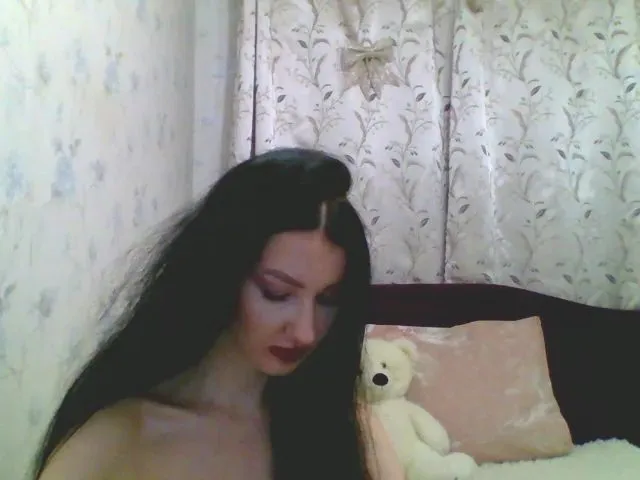 Live sex webcam photo for GirlPlayy #252683928