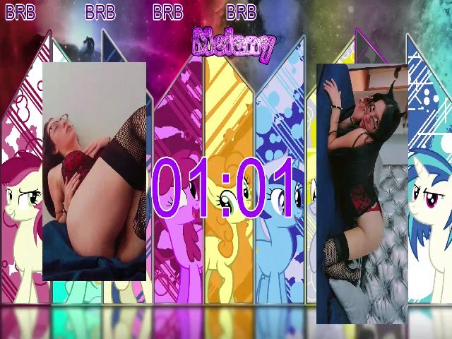 Live sex webcam photo for Melanie12_ #260407605