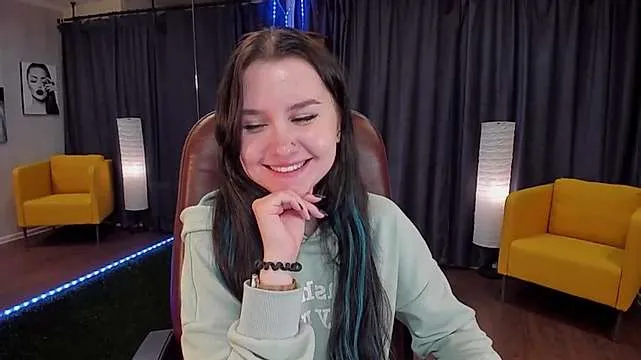 Live sex webcam photo for GenevaBlomfield #244950870