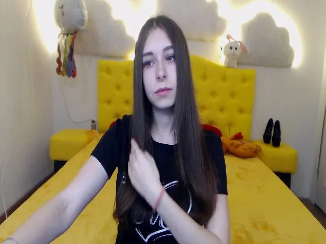 Live sex webcam photo for LindaJason #259818445