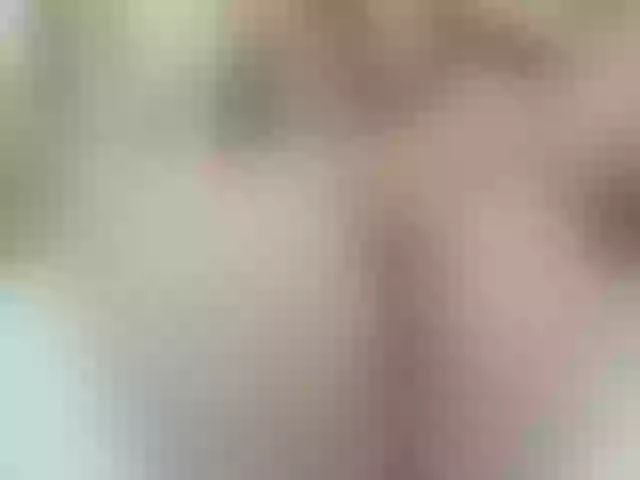 Live sex webcam photo for Mssbombom_ #254700438