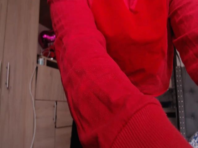 Live sex webcam photo for Angie_05 #253858567