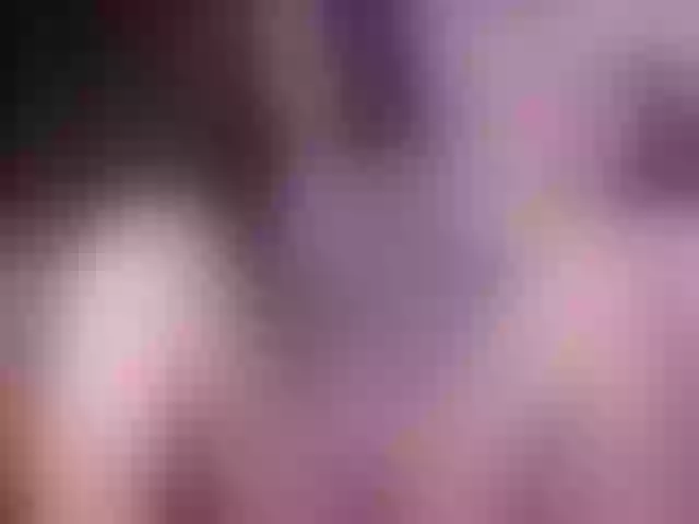Live sex webcam photo for Miah_Peach #264086054