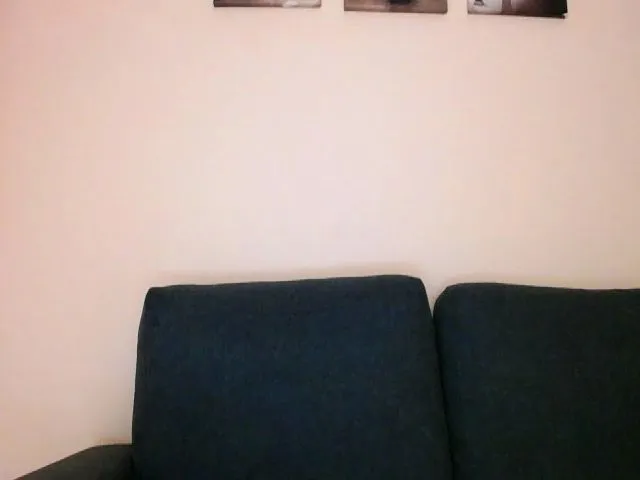 Live sex webcam photo for StormyAngel #264592305