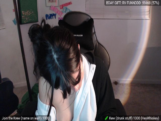 Live sex webcam photo for kewcumber #261923237