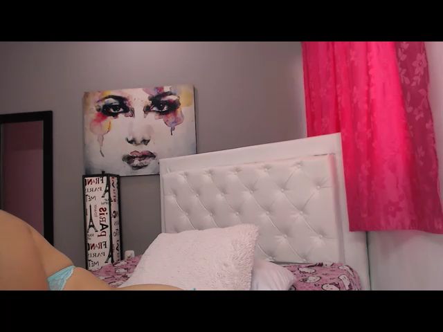 Live sex webcam photo for Vannemedina #254617195