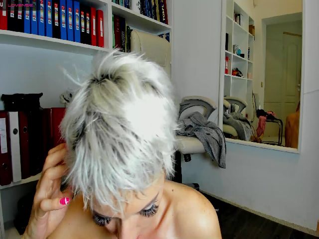 Live sex webcam photo for Crazy_Jenny #260756511