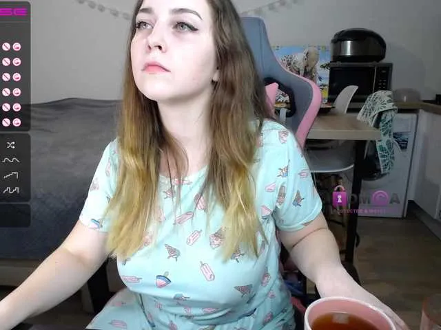 Live sex webcam photo for twinklevi #241158982