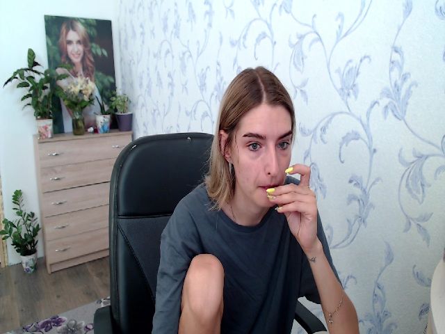 Live sex webcam photo for Springibabby #252380122